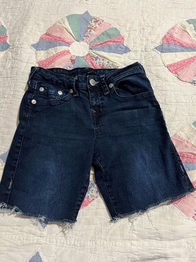 True Religion Gino Cut off Shorts size 16